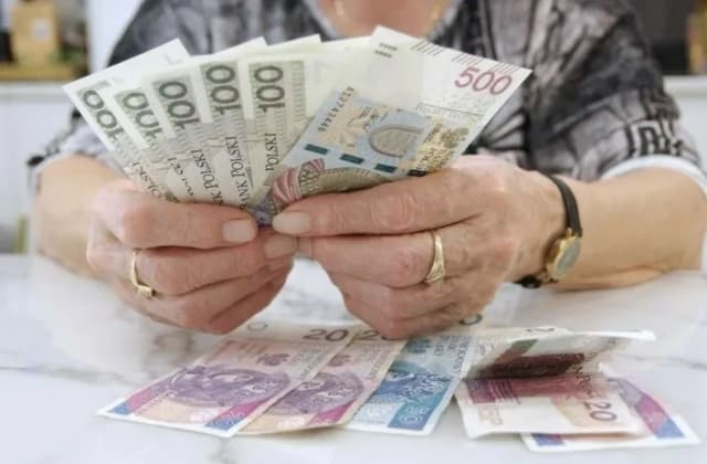 Kiedy podwyżka 500 plus? Sprawdź, kiedy otrzymasz więcej pieniędzy
