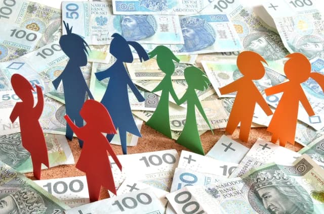 Ile kosztuje 500 plus? Zaskakujące wydatki na program 500 plus