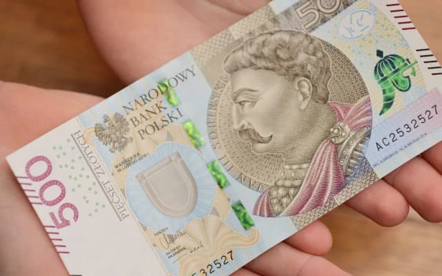 Do kiedy składać 500 plus, aby nie stracić świadczenia na czas